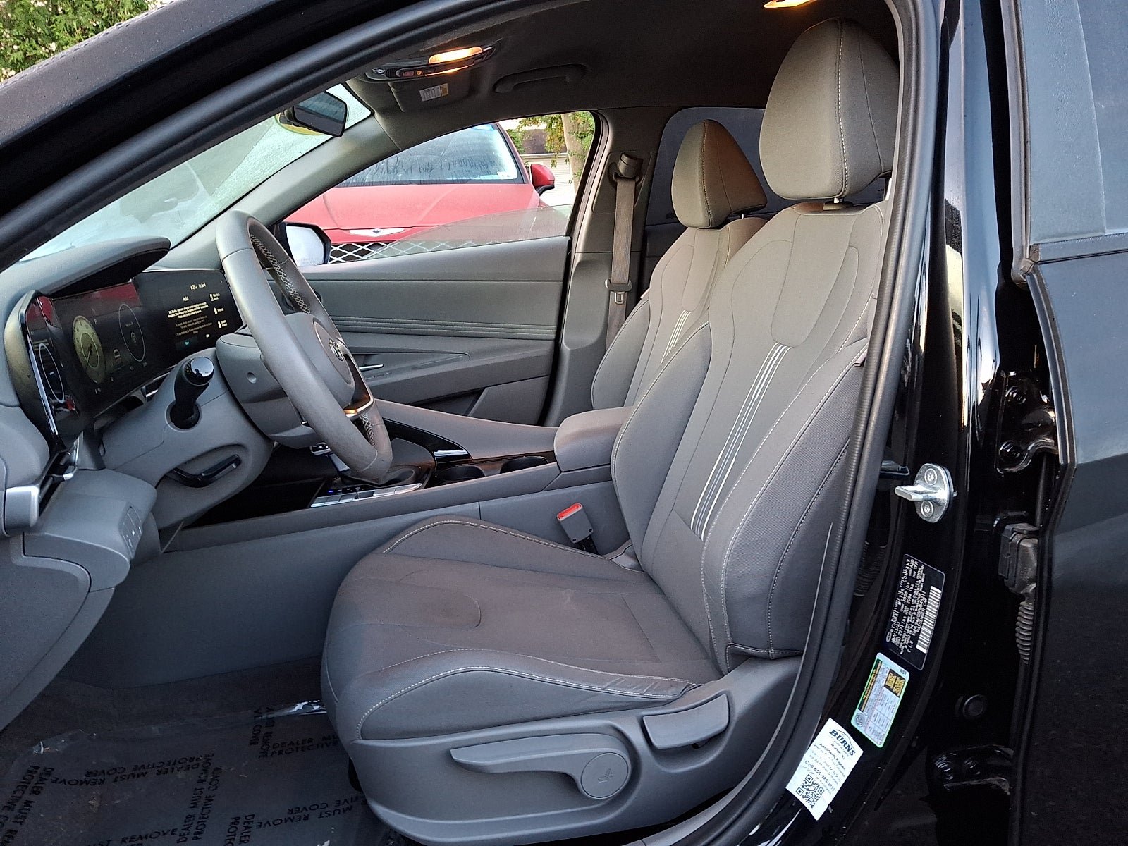 Used 2023 Hyundai Elantra SEL w/ Convenience Package FWD image 13