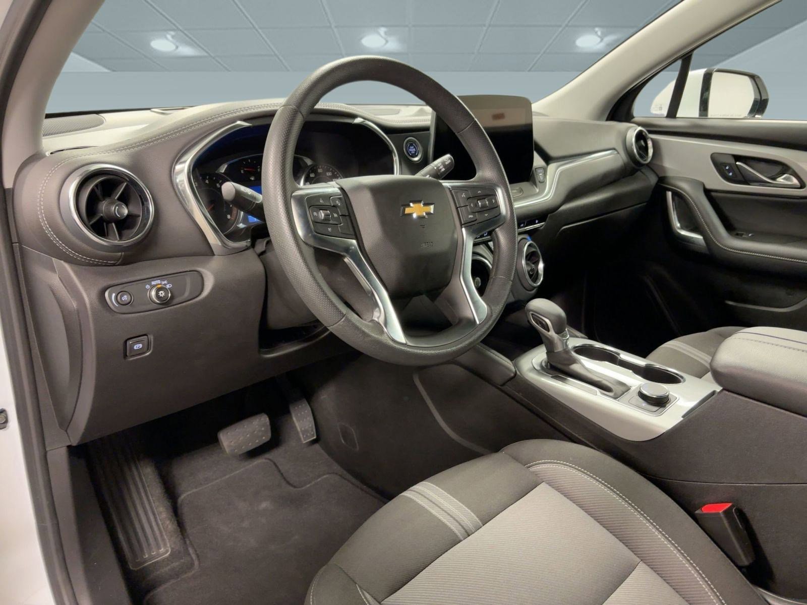 Certified 2025 Chevrolet Blazer LT image 4