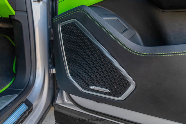 Used 2021 Lamborghini Urus image 46