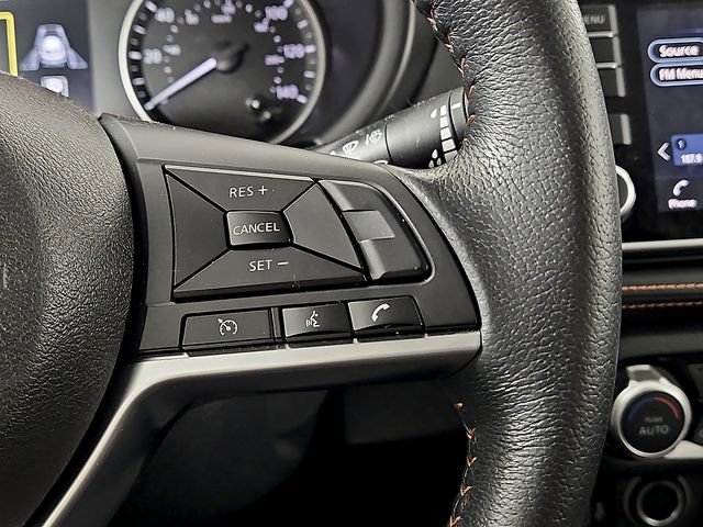 Used 2020 Nissan Kicks SR w/ SR Premium Package FWD image 22