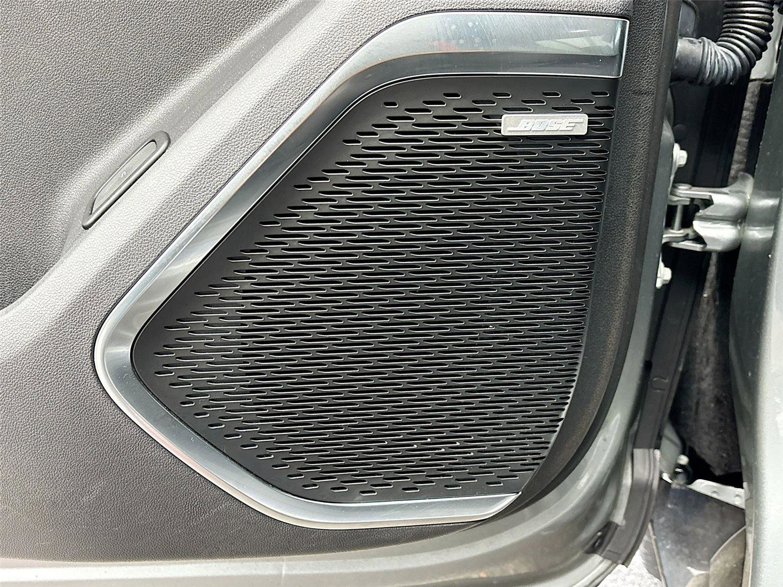 Used 2024 Chevrolet Traverse RS image 21