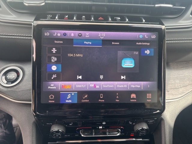 Used 2022 Jeep Grand Cherokee L Limited w/ Black Appearance Package image 19