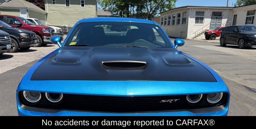 Used 2016 Dodge Challenger SRT Hellcat RWD image 2