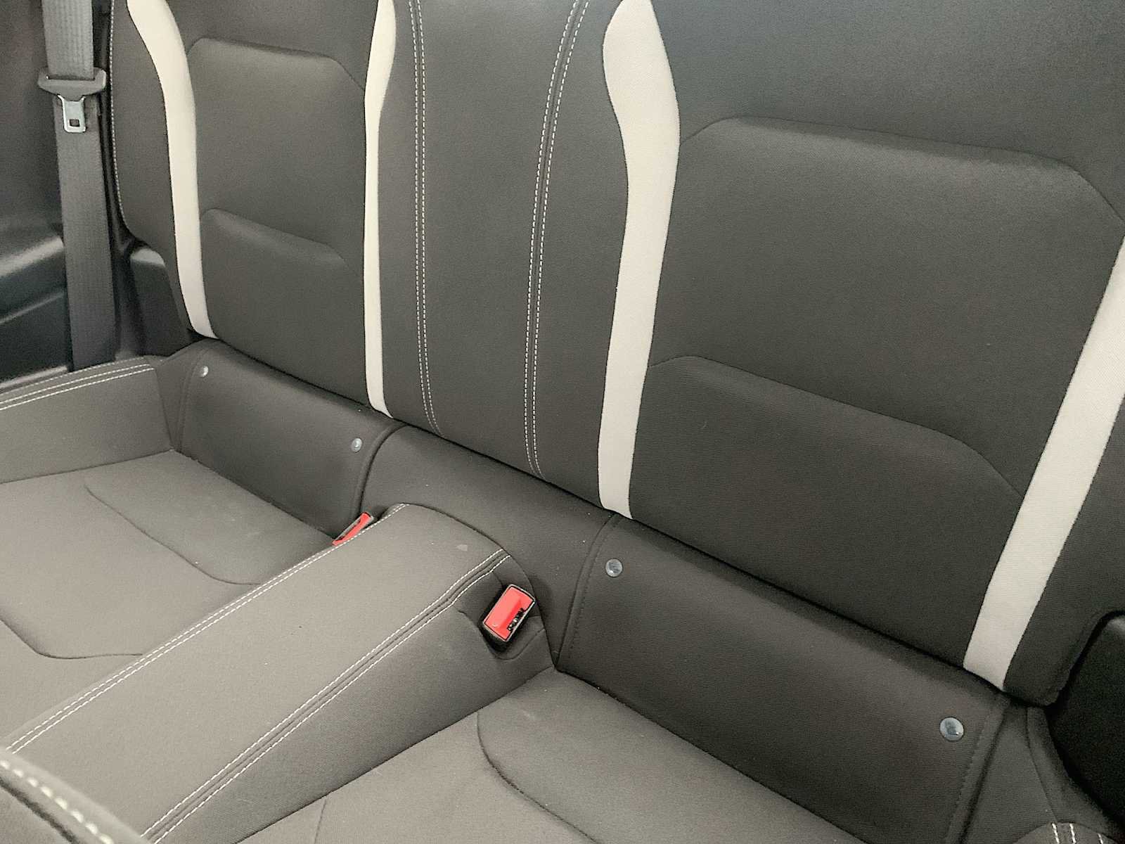 Certified 2022 Chevrolet Camaro LT image 22