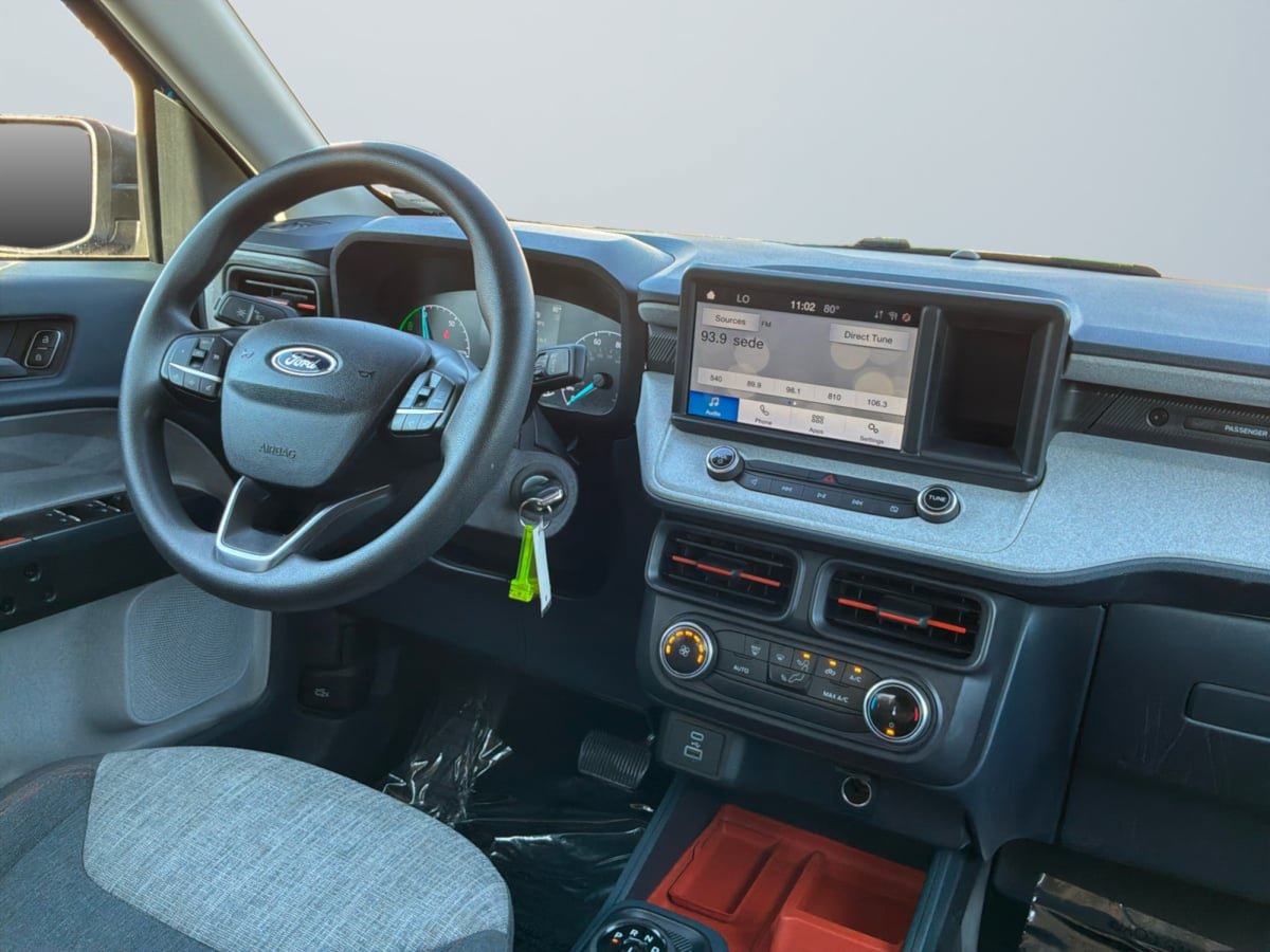 Used 2022 Ford Maverick XLT FWD image 14