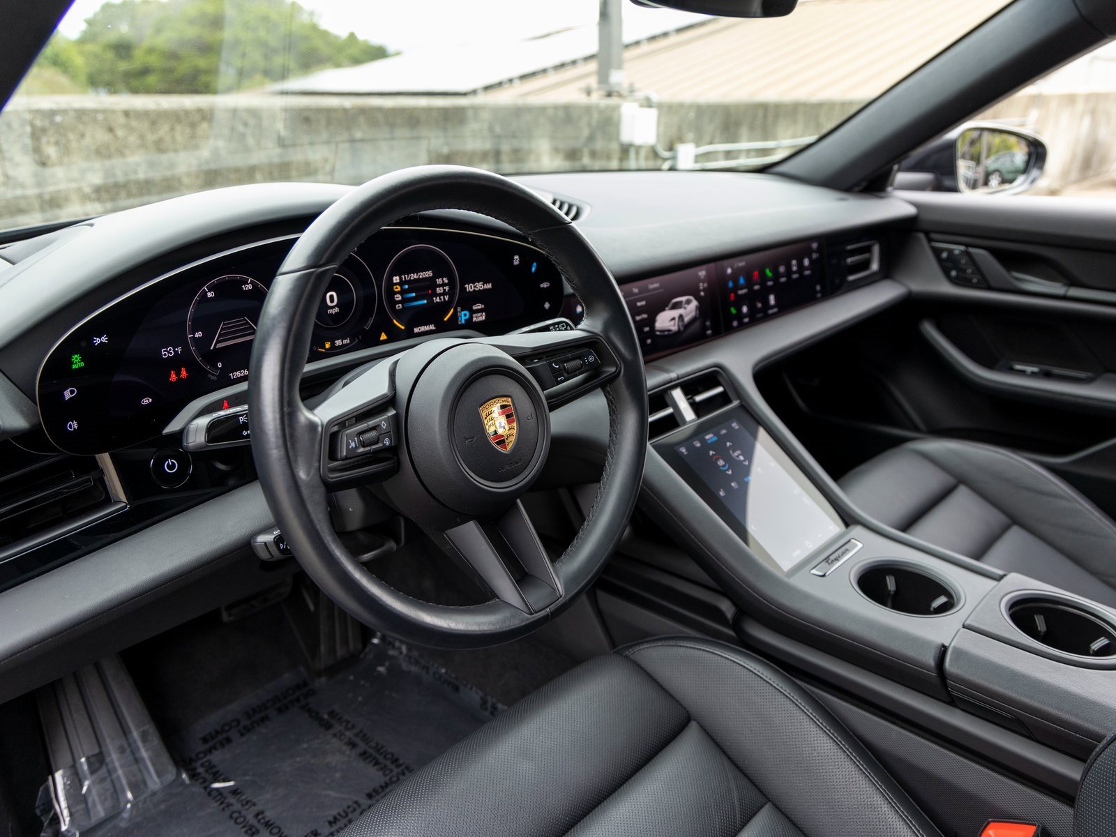 Certified 2023 Porsche Taycan 4 Cross Turismo image 4