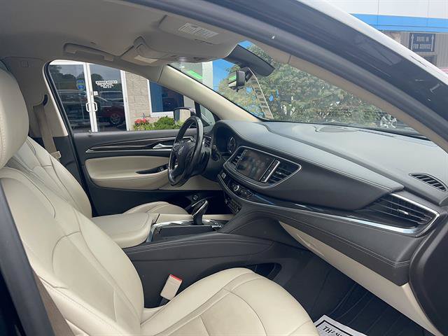Used 2019 Buick Enclave Premium AWD/4WD image 15