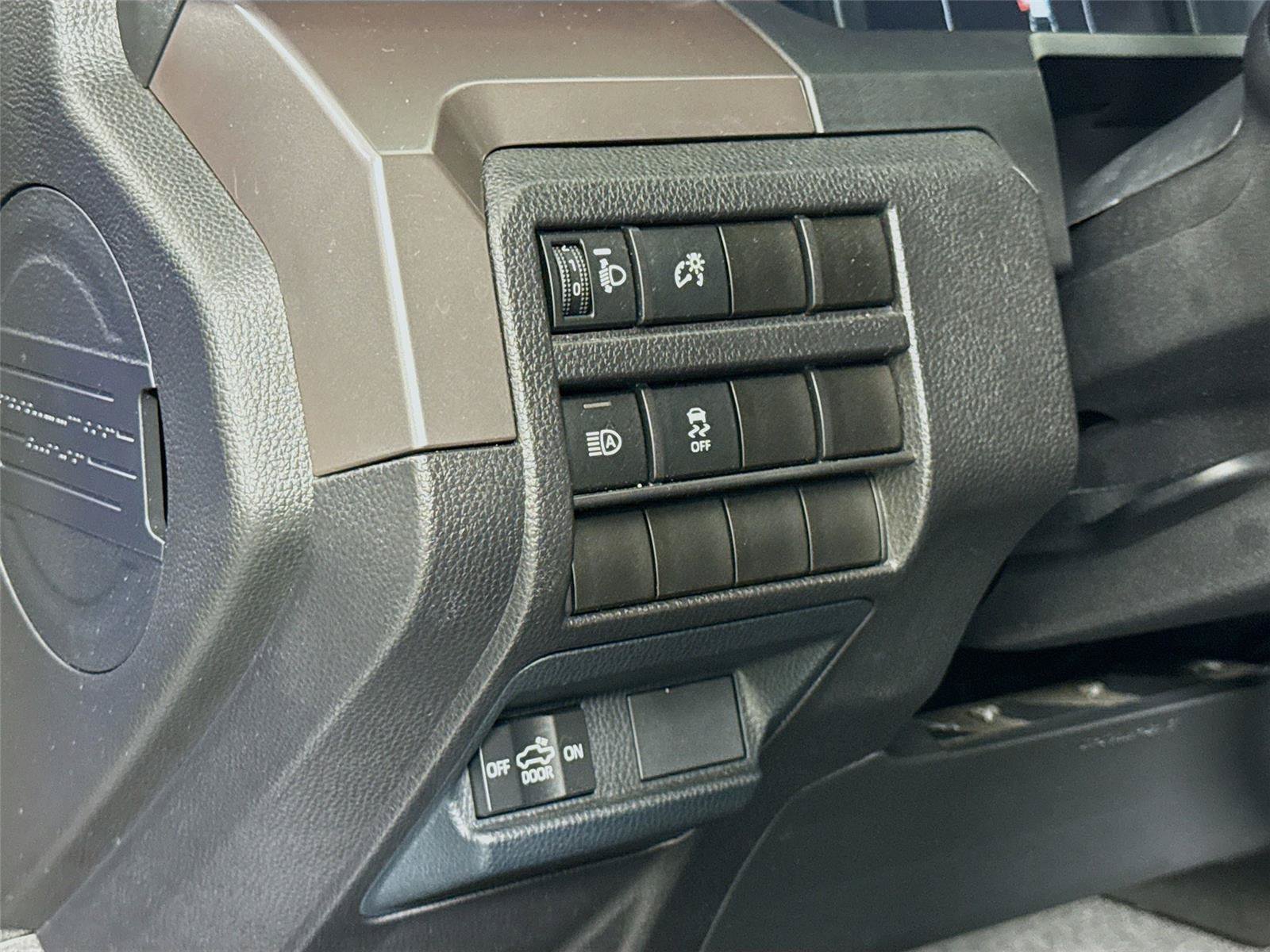 Used 2025 Toyota Tacoma SR5 RWD image 8