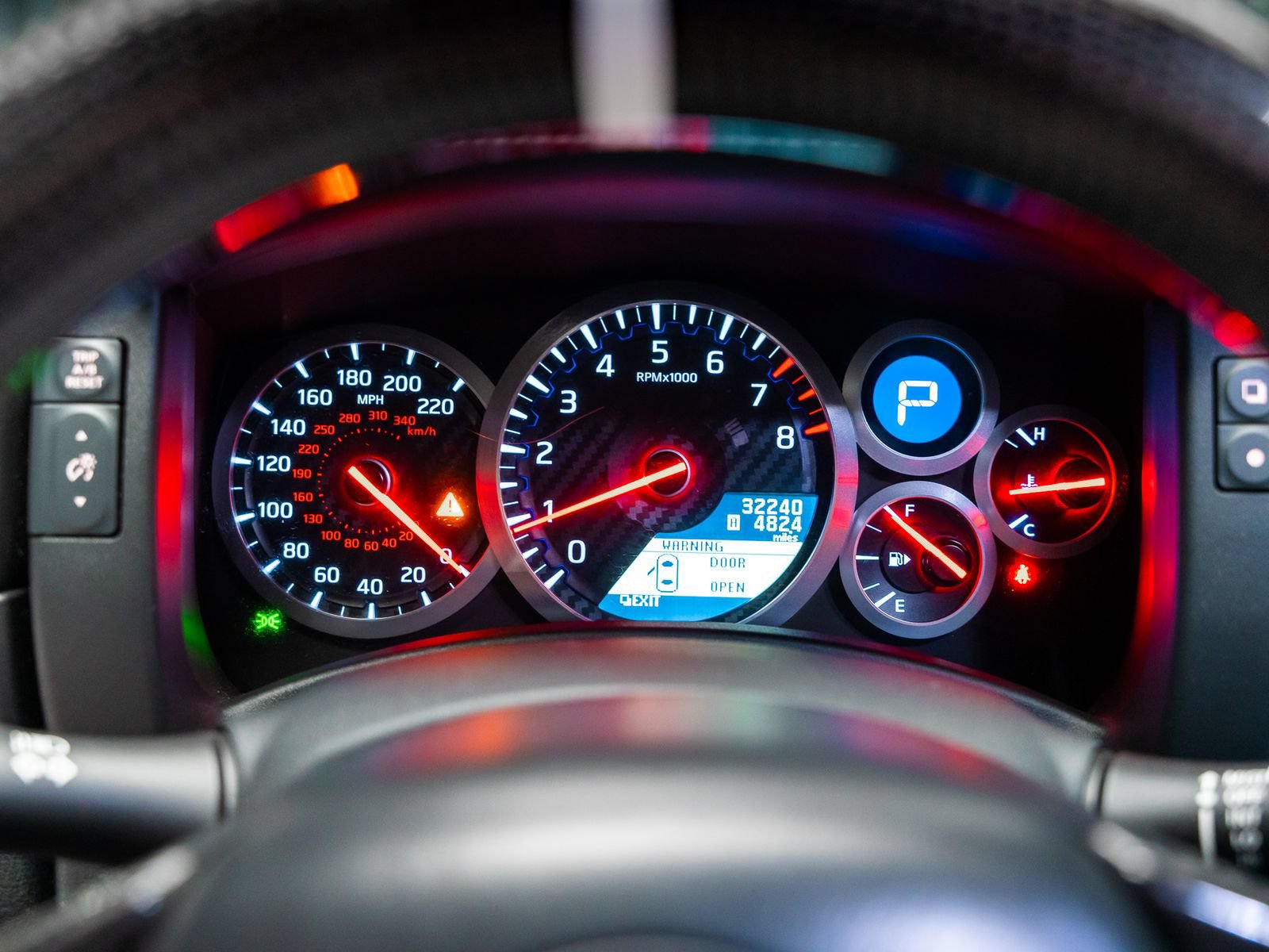 Used 2015 Nissan GT-R Premium AWD/4WD image 49