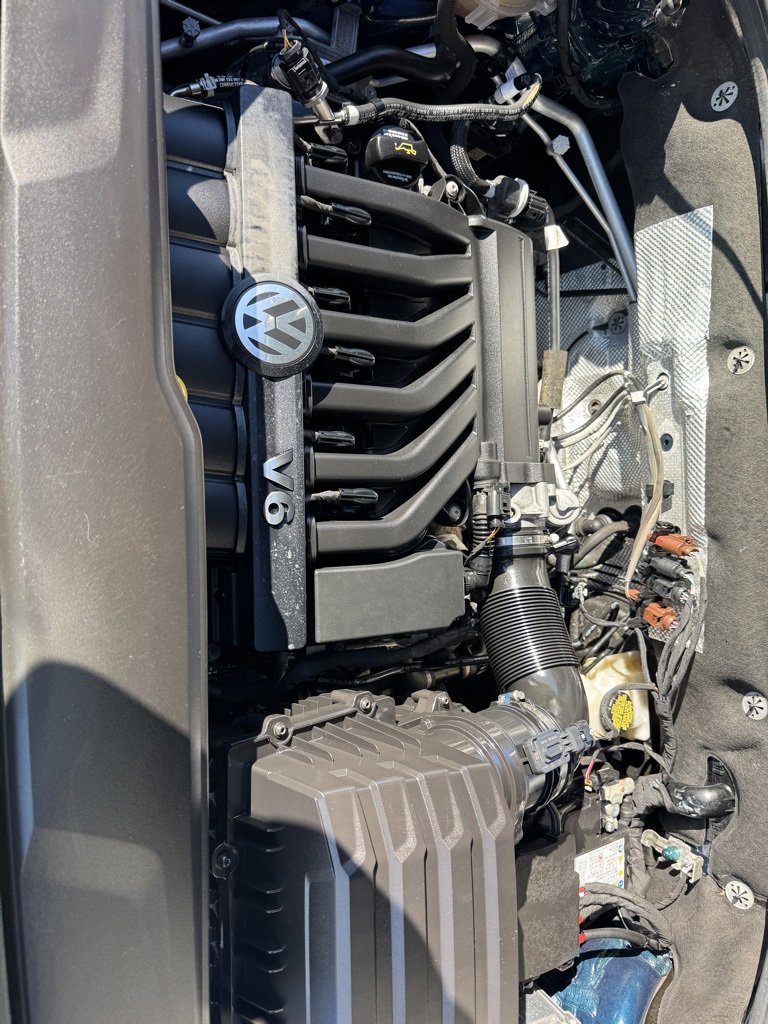 Used 2023 Volkswagen Atlas Cross Sport SE w/ Panoramic Sunroof Package image 7