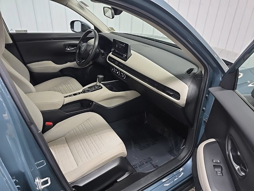 Used 2023 Honda HR-V LX image 15