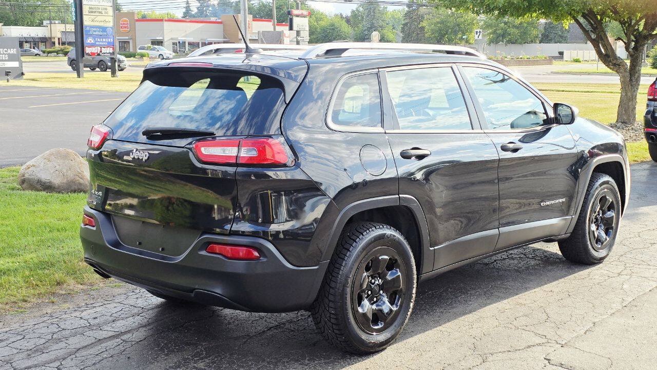 Used 2015 Jeep Cherokee Sport w/ Cold Weather Group AWD/4WD image 6