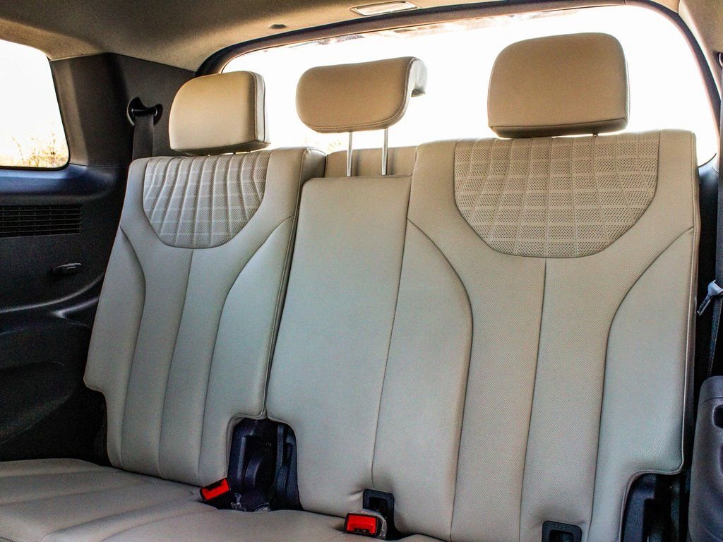 Used 2023 Hyundai Palisade Limited AWD/4WD image 39