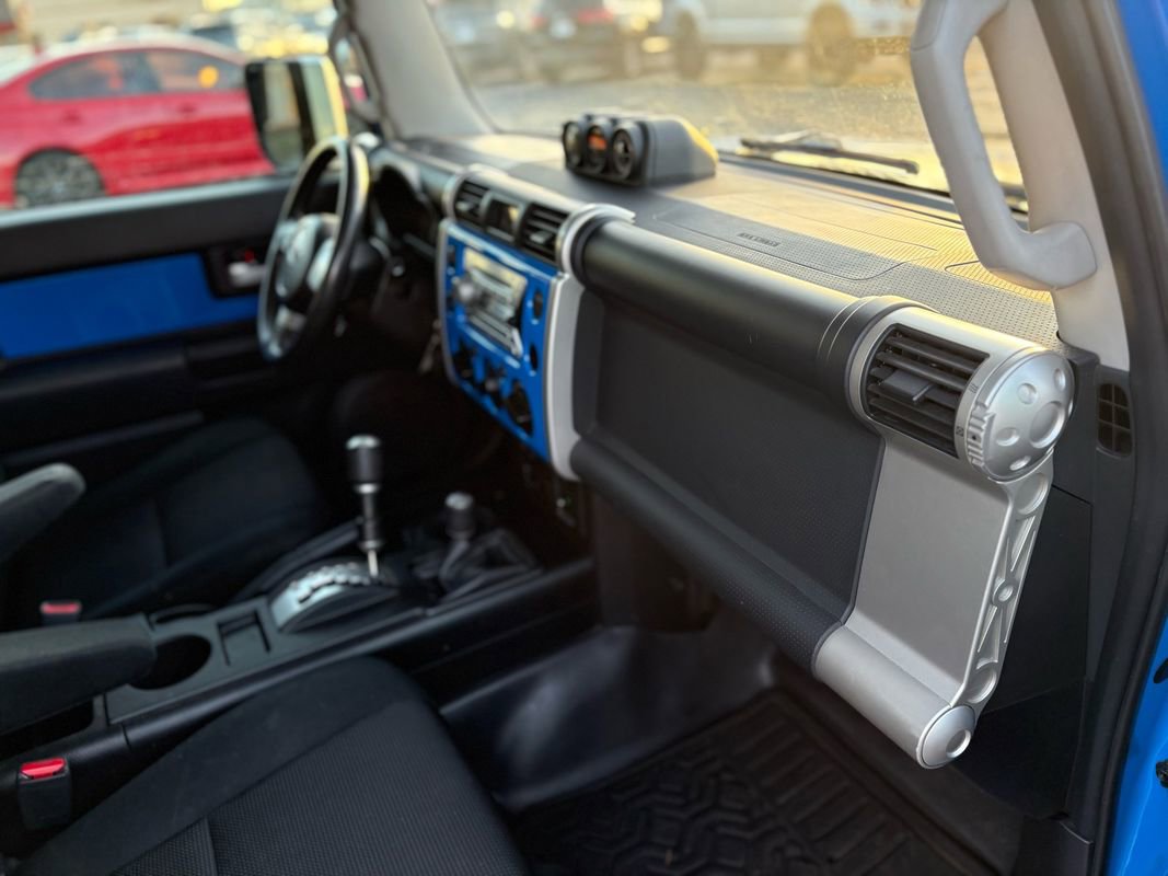 Used 2007 Toyota FJ Cruiser 4WD image 18