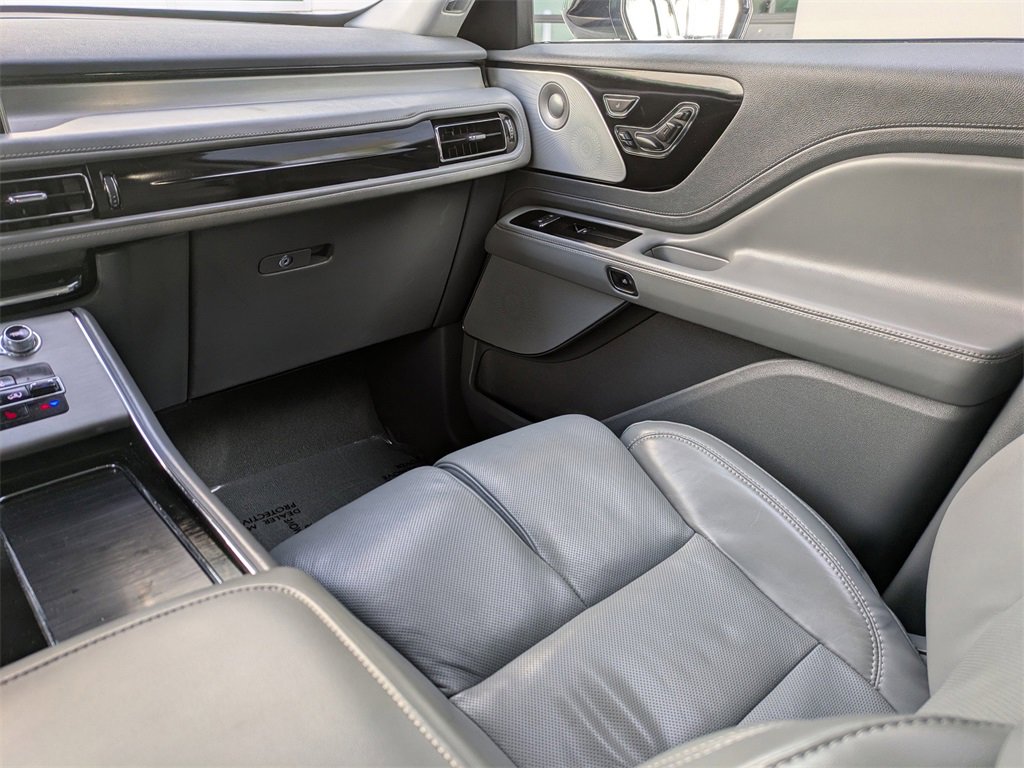 Used 2021 Lincoln Aviator Reserve w/ Equipment Group 201A image 18