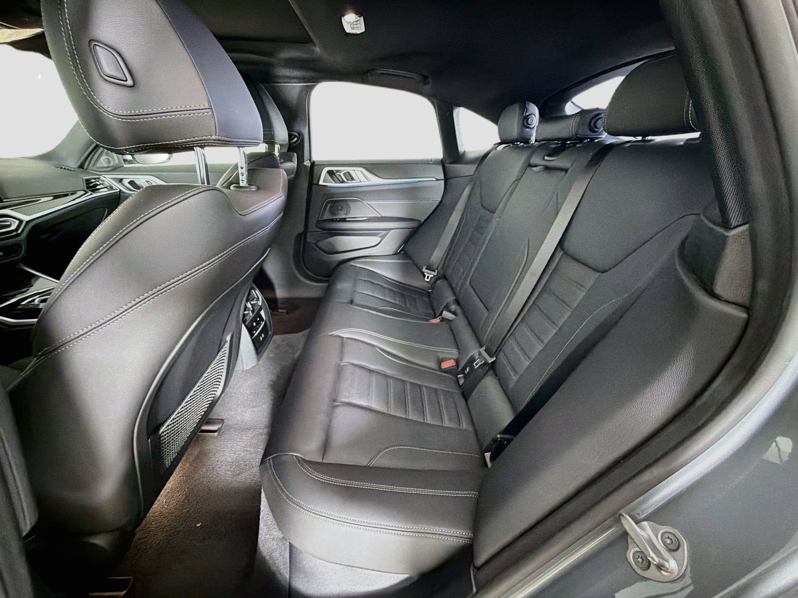 Certified 2023 BMW i4 eDrive40 w/ Premium Package RWD image 25