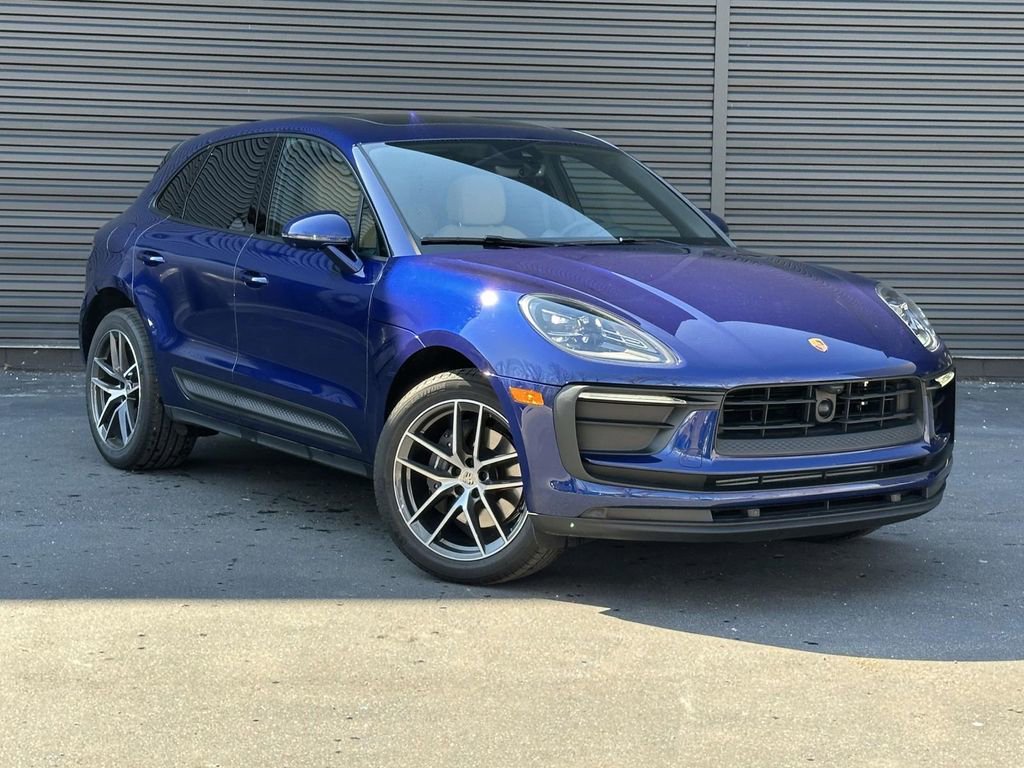 Certified 2026 Porsche Macan AWD/4WD image 7