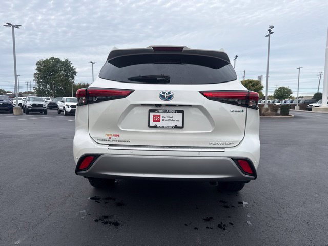 Used 2021 Toyota Highlander Platinum AWD/4WD image 6
