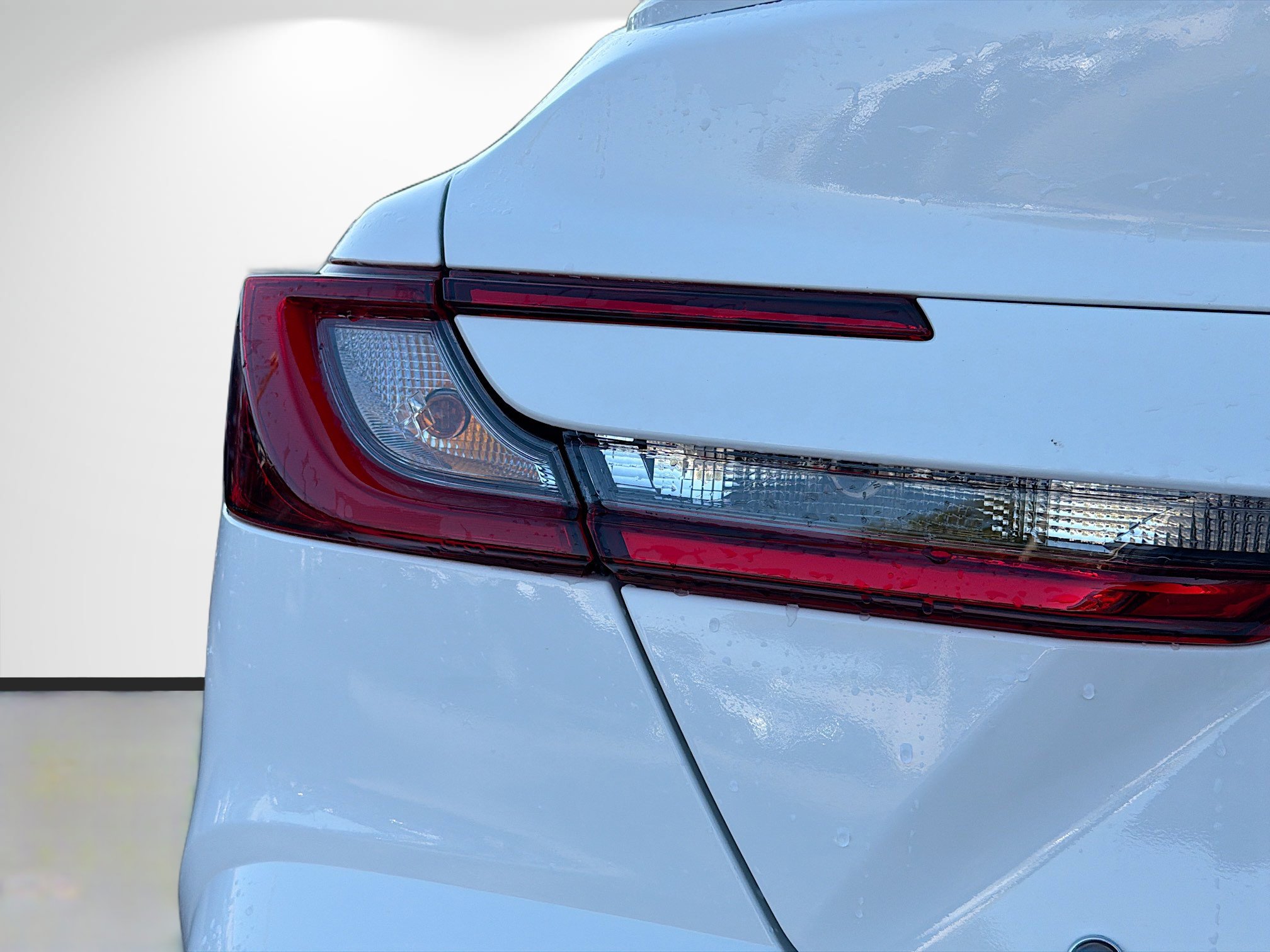 Used 2025 Toyota Camry SE image 10