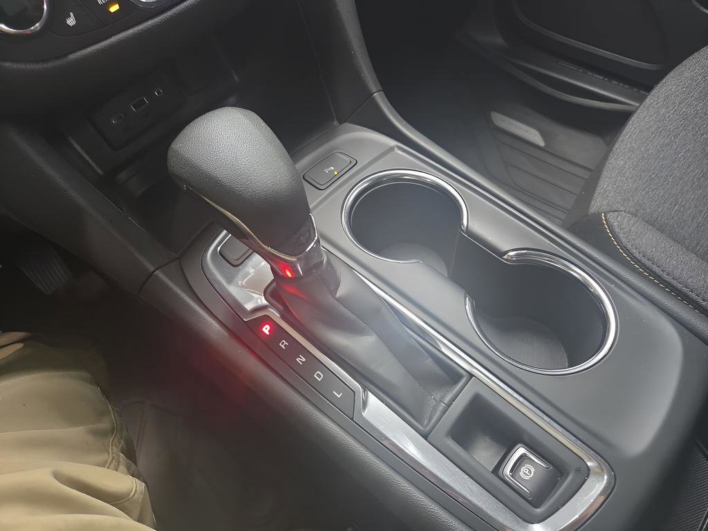 Used 2023 Chevrolet Equinox LT image 29