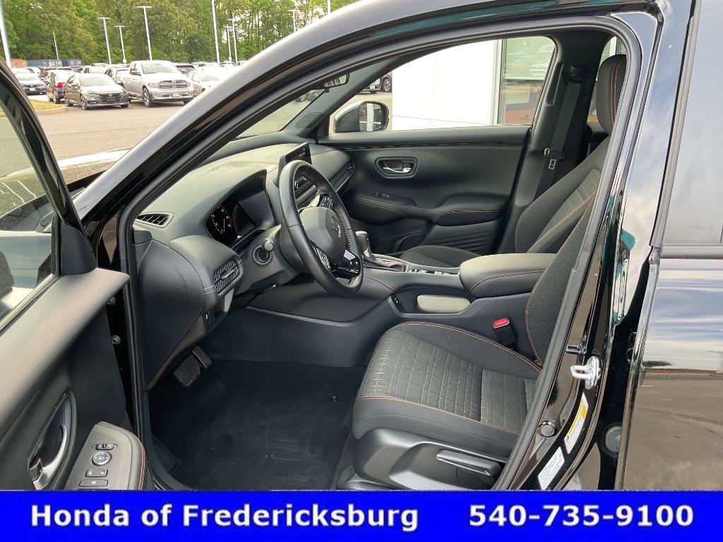 Used 2025 Honda HR-V Sport image 26