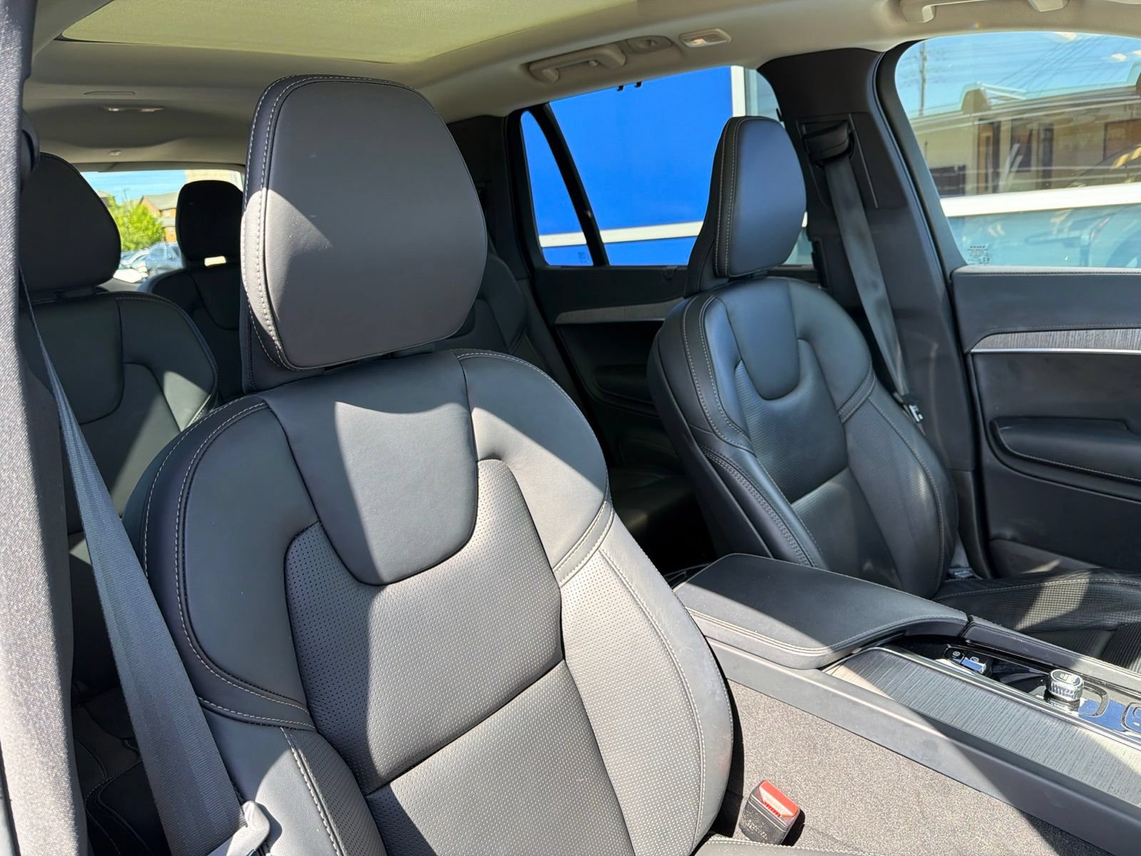 Used 2023 Volvo XC90 T8 Ultimate w/ Protection Package Premier AWD/4WD image 26