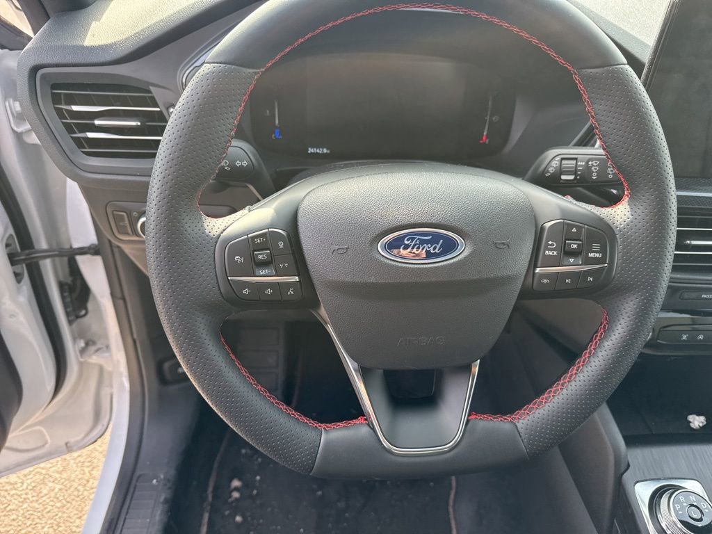 Used 2023 Ford Escape ST-Line w/ Tech Pack #1 image 12