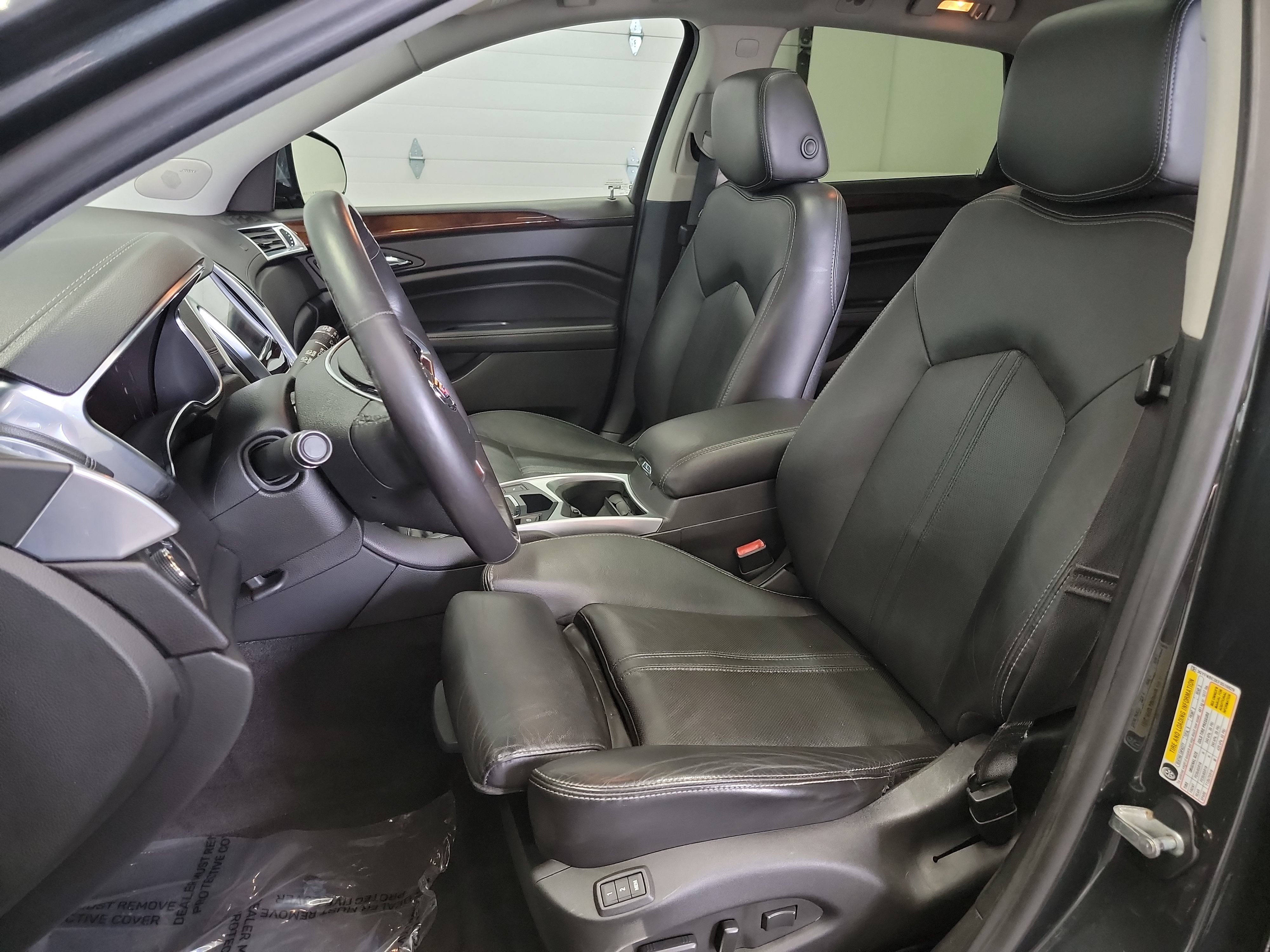 Used 2015 Cadillac SRX Luxury FWD image 12