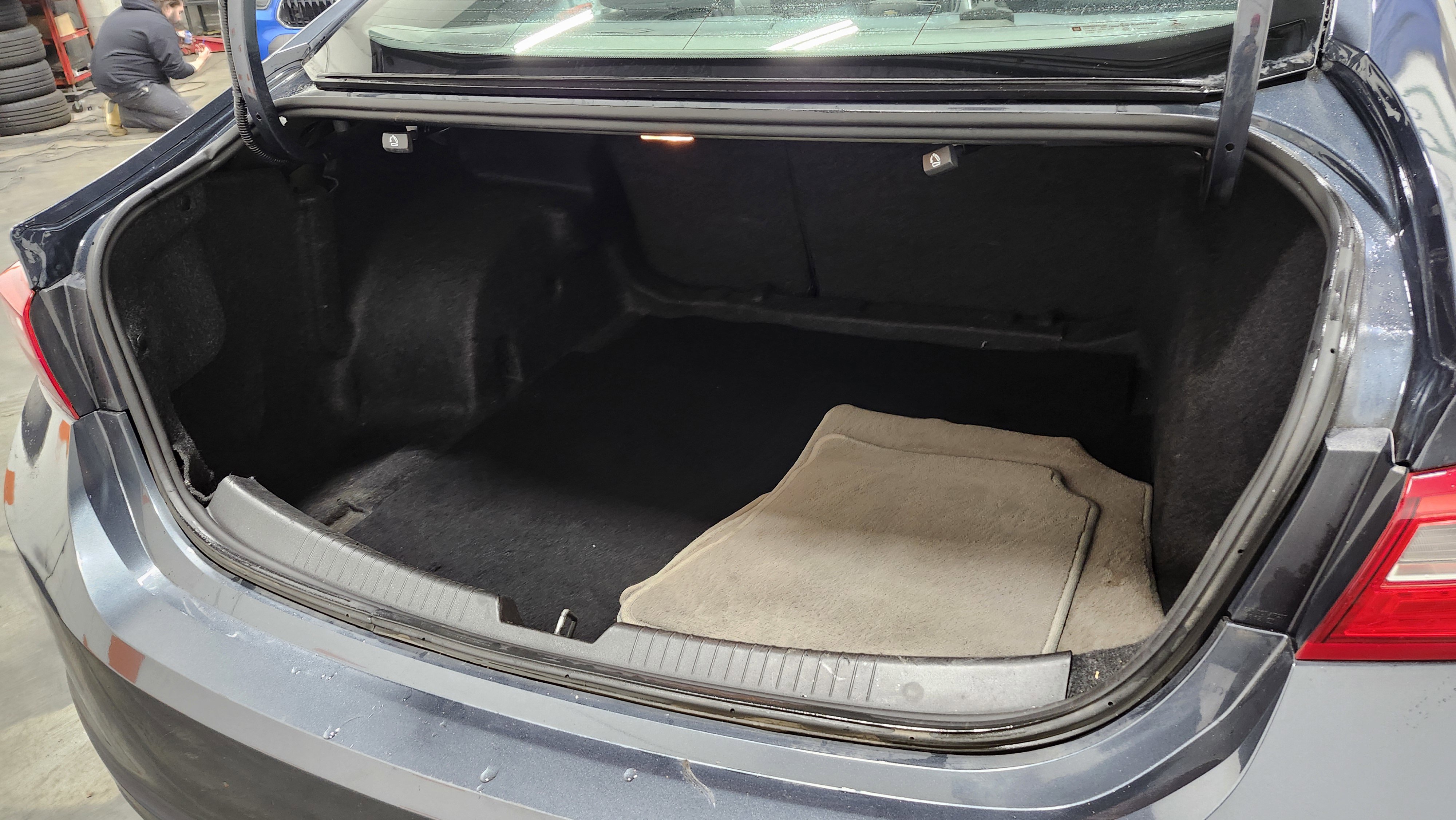 Used 2021 Chevrolet Malibu LS image 20