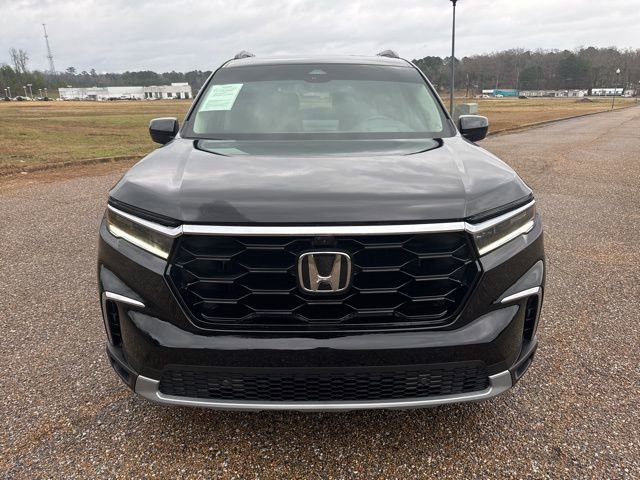 Used 2025 Honda Pilot Elite image 6