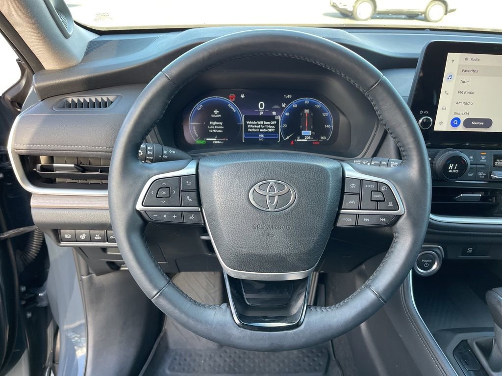 Used 2024 Toyota Grand Highlander Limited image 16