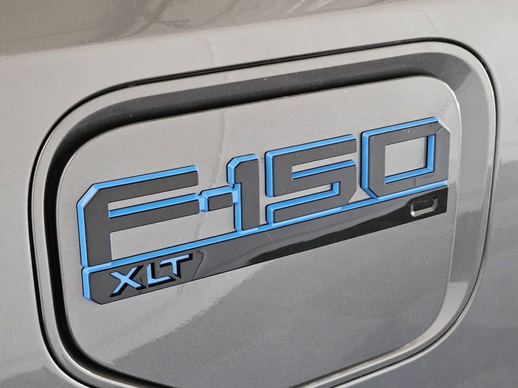 New 2025 Ford F150 Lightning XLT image 13