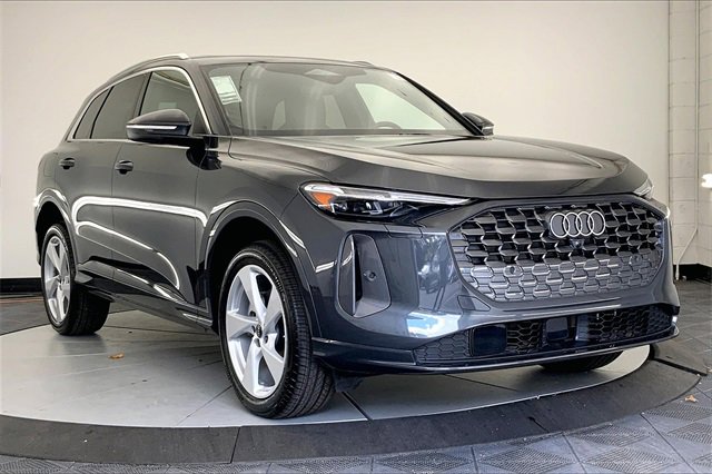 New 2025 Audi Q5 2.0T Premium Plus image 1