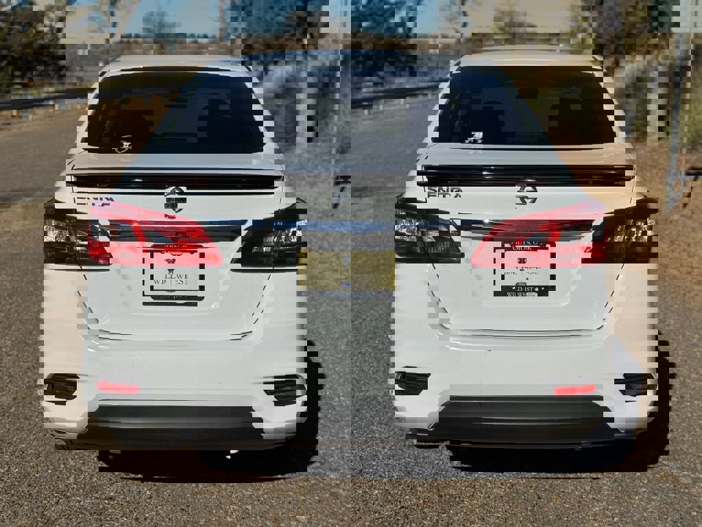 Used 2018 Nissan Sentra S w/ S Midnight Style Package image 6