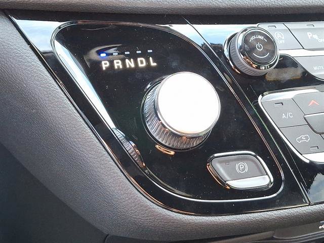 New 2026 Chrysler Pacifica Select image 12