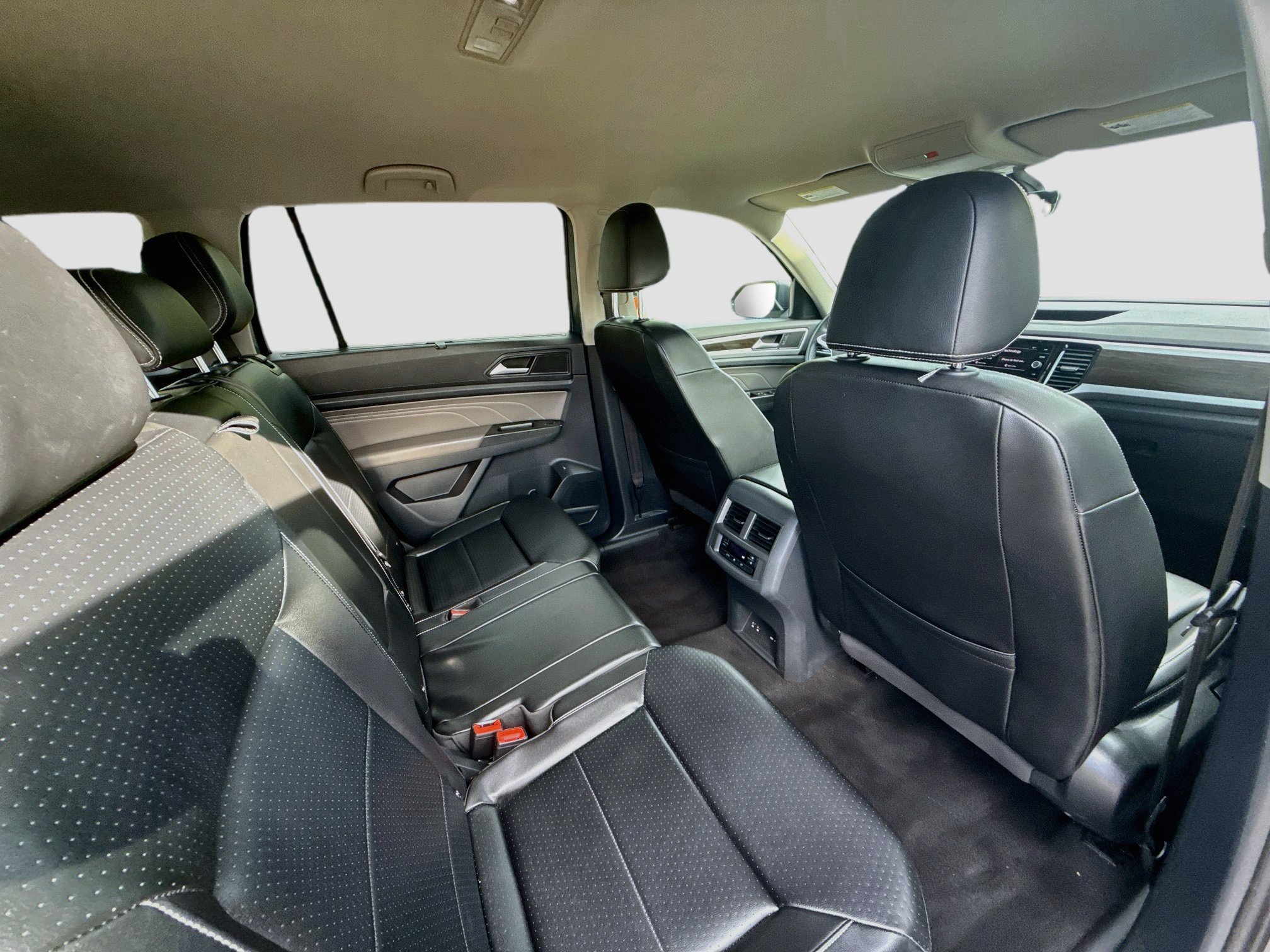 Used 2022 Volkswagen Atlas SE FWD image 29