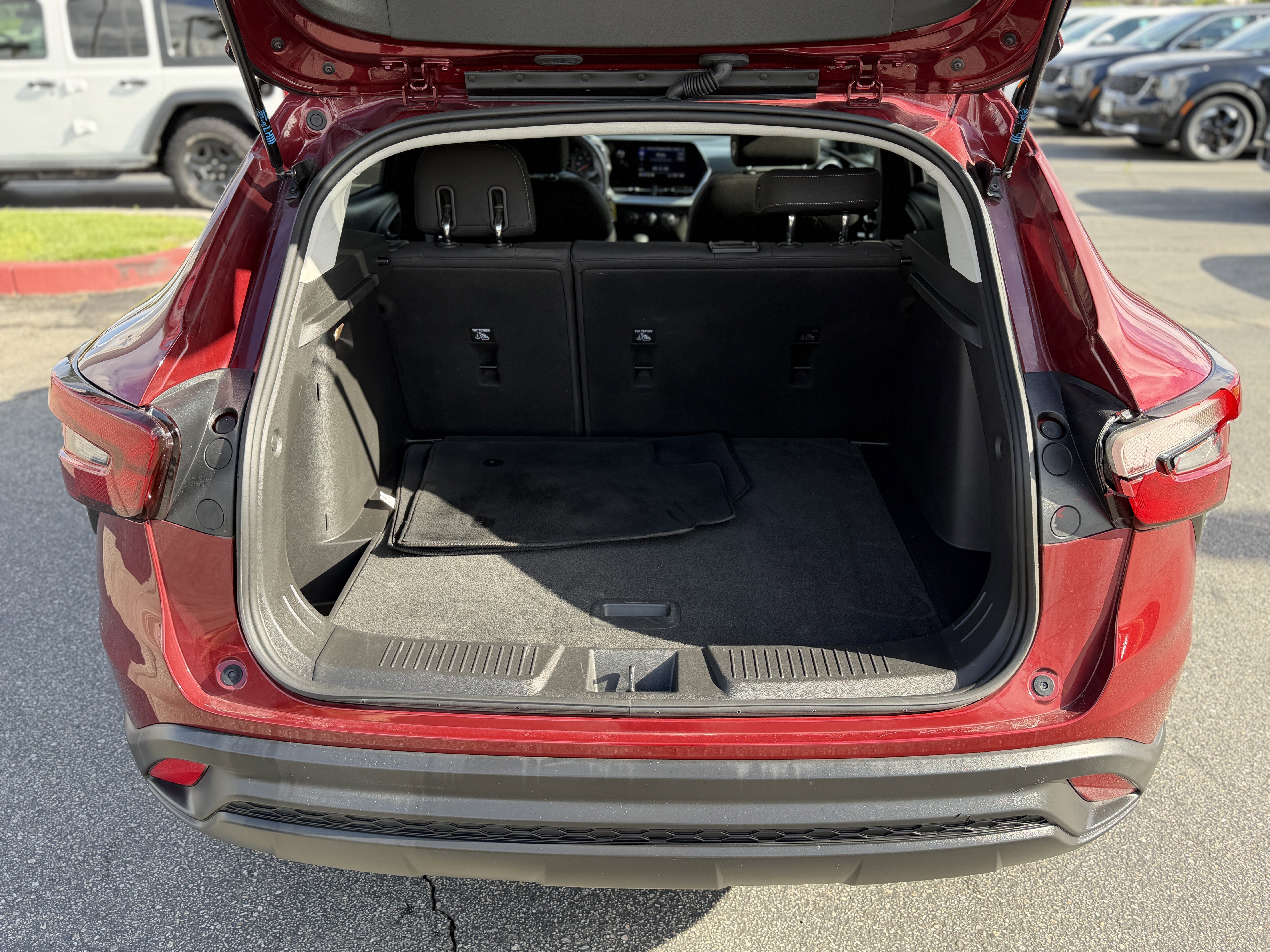 Used 2024 Chevrolet Trax LS image 10