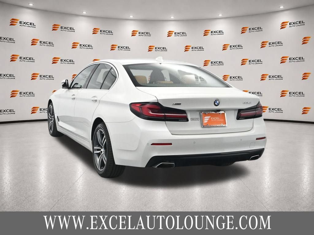 Used 2023 BMW 530i xDrive w/ Premium Package AWD/4WD image 3