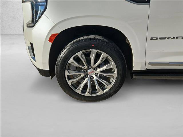 Used 2021 GMC Yukon Denali w/ Denali Premium Package image 27