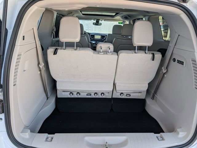 Used 2019 Chrysler Pacifica Limited FWD image 25