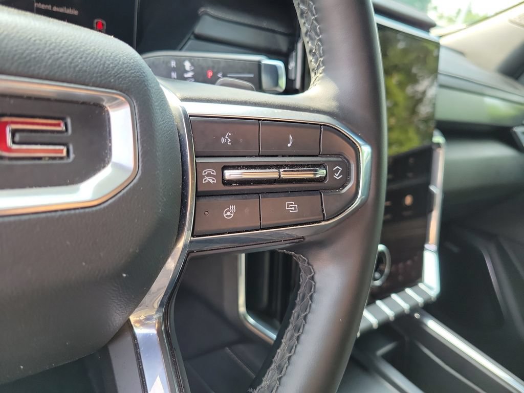 Used 2024 GMC Acadia Elevation AWD/4WD image 29