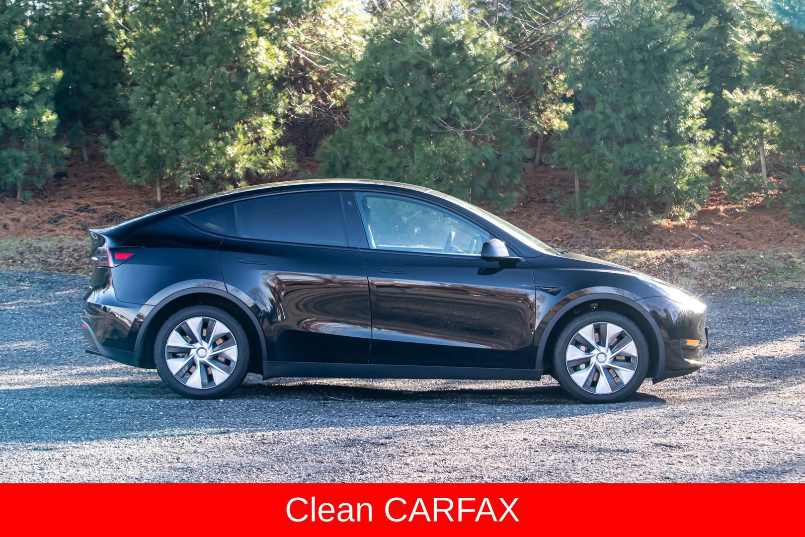 Used 2022 Tesla Model Y Long Range image 10