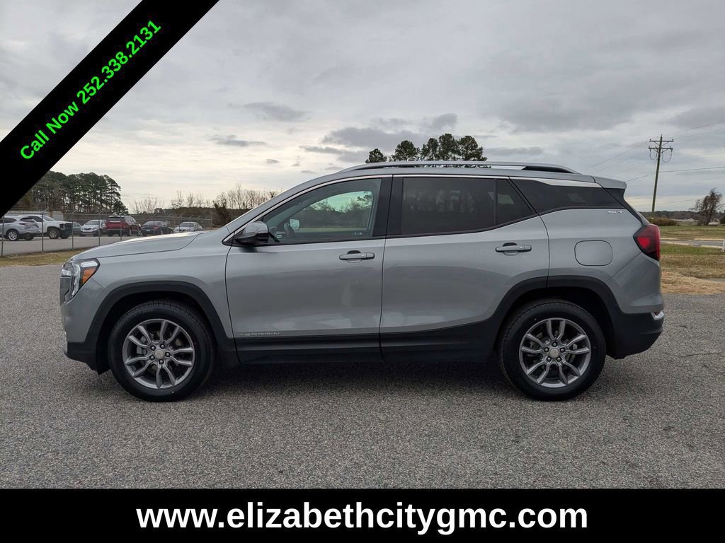 Used 2024 GMC Terrain SLT image 7