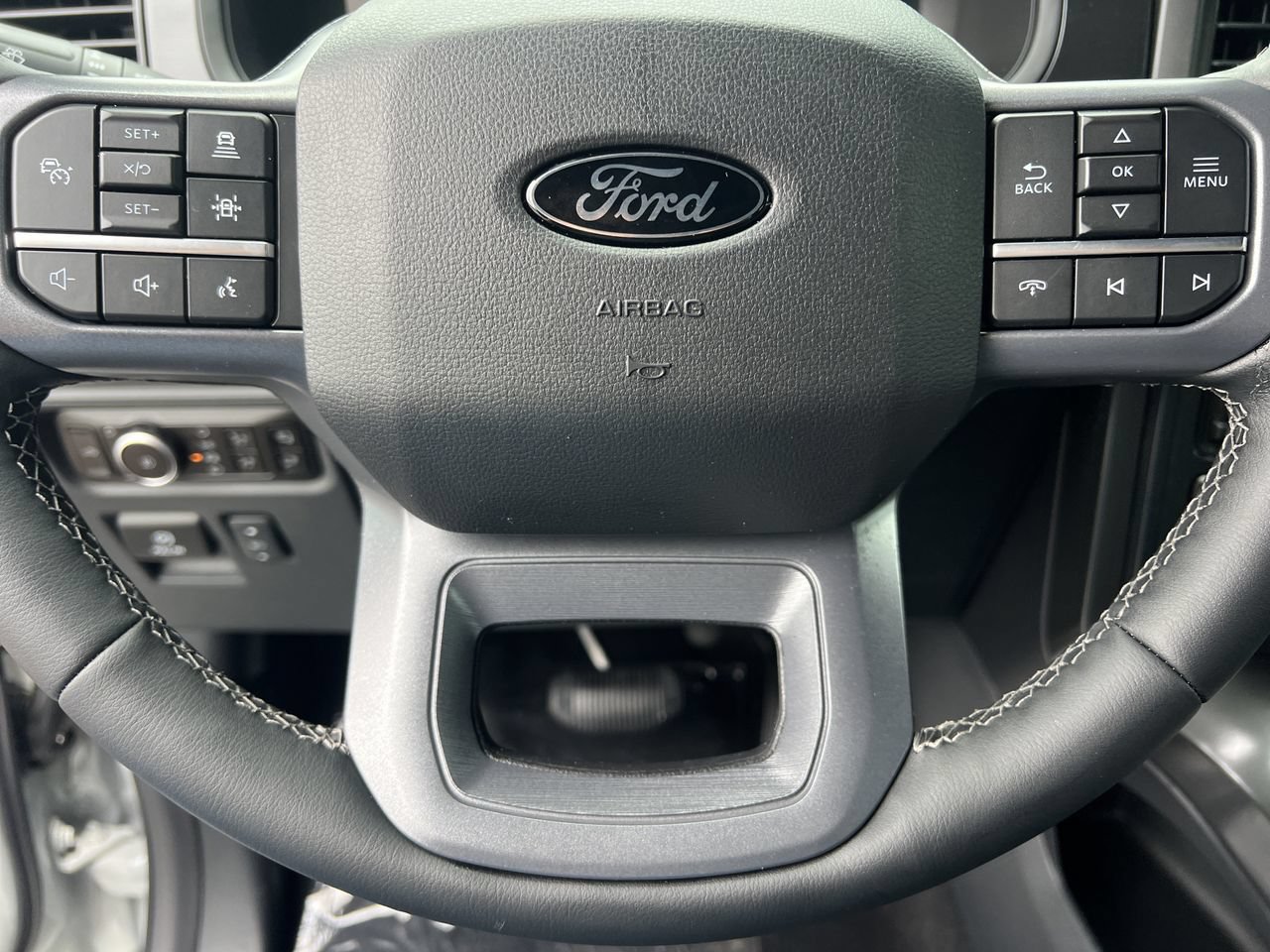 New 2026 Ford F150 Lariat w/ Equipment Group 501A Mid AWD/4WD image 11