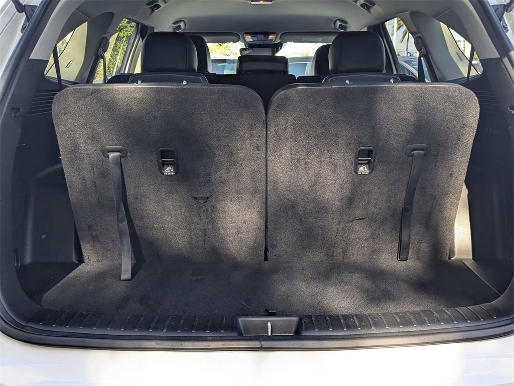 Used 2024 Kia Sorento S image 7