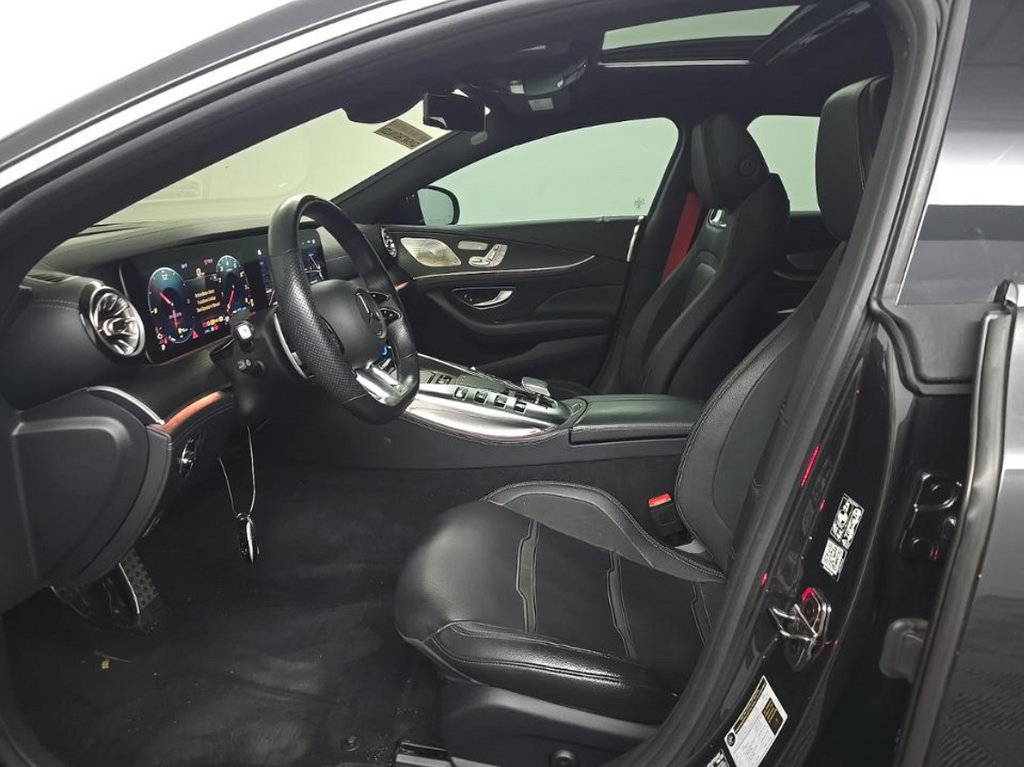 Used 2022 Mercedes-Benz AMG GT 43 image 4