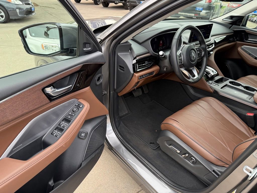 Certified 2025 Acura MDX w/ Advance Package AWD/4WD image 13