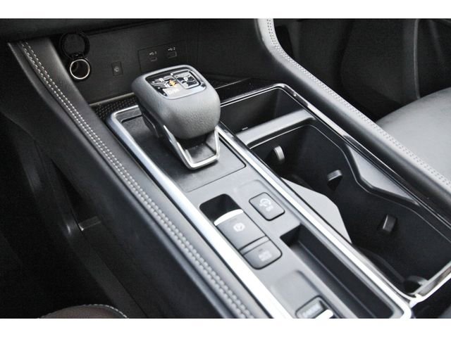 Used 2025 Nissan Pathfinder Platinum w/ Cargo Package image 27