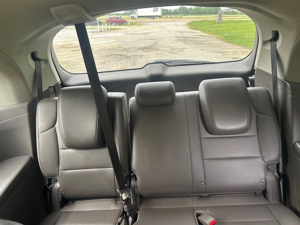 Used 2017 Honda Odyssey EX-L image 18