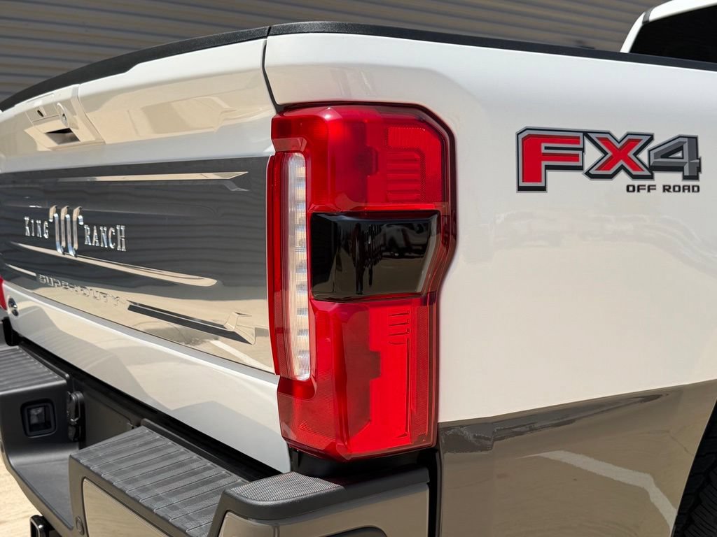 New 2026 Ford F350 King Ranch w/ FX4 Off-Road Package AWD/4WD image 10